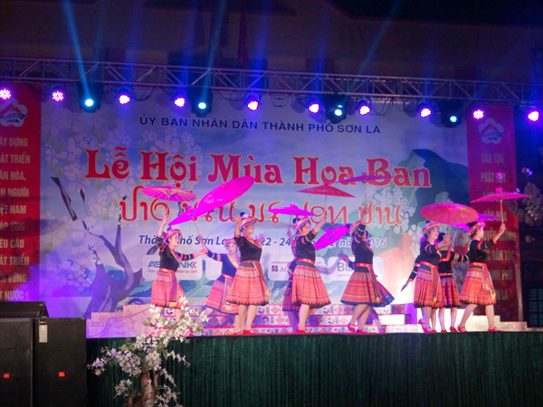 Lễ hội “Mùa Hoa Ban” thành phố Sơn La năm 2017
